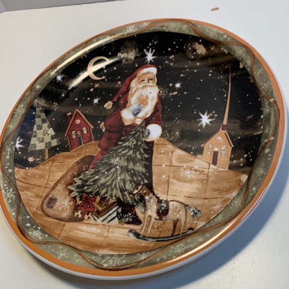 10.5 inch Christmas plates set of 3 - Picture 1 of 4